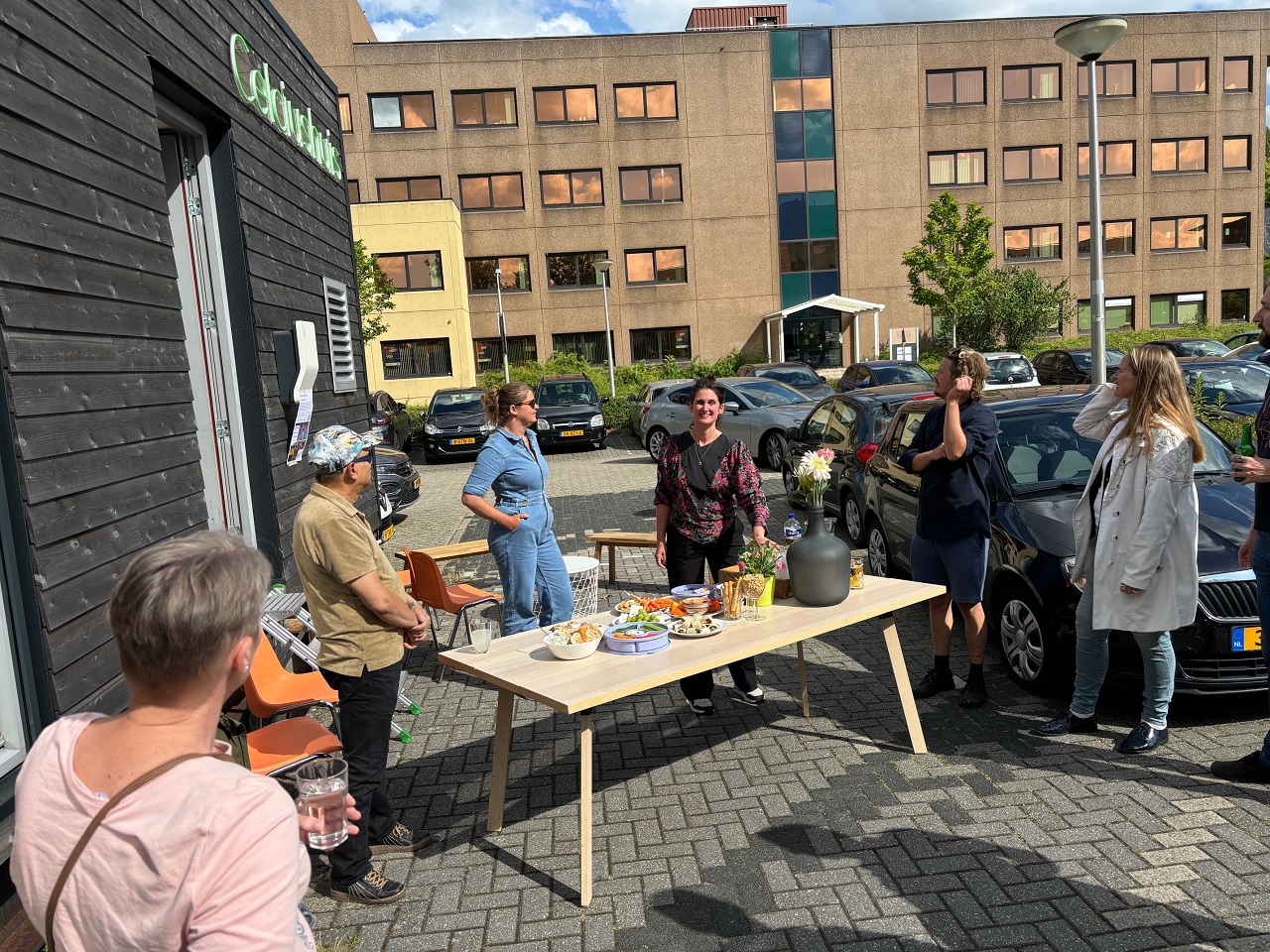 Zomerborrel Hoefkwartier